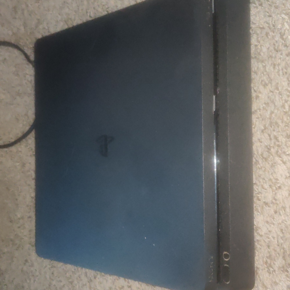 PlayStation 4 Slim